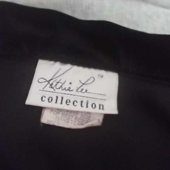 Kathie Lee Collection Velour Top 3/4 Sleeves - Picture 4 of 6